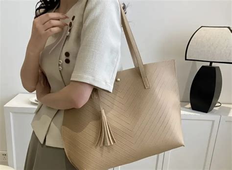bolsa feminina para ir na igreja